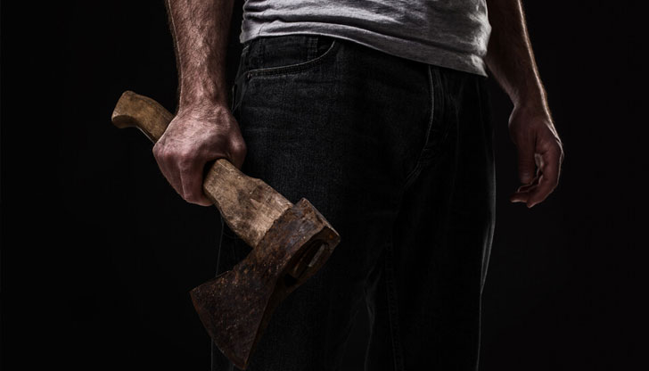 Задържаха двама души за убийство с брадва в Благоевградско82-годишен мъж