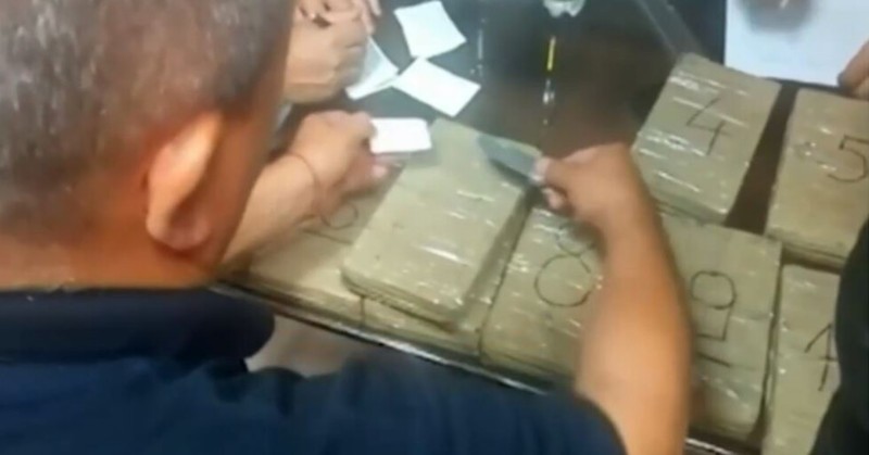 Дрогата беше открита в куфара на българка, пристигаща от РуандаЗадържаха