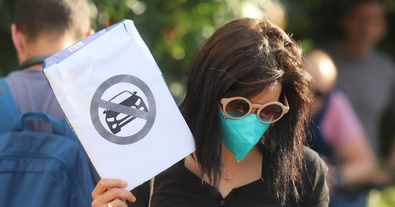 Граждани се събраха на протест на мястото на тежката катастрофа