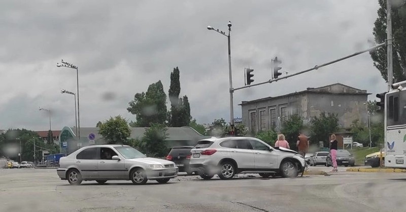 Съпругата на вътрешния министър в оставка Бойко Рашков е катастрофирала