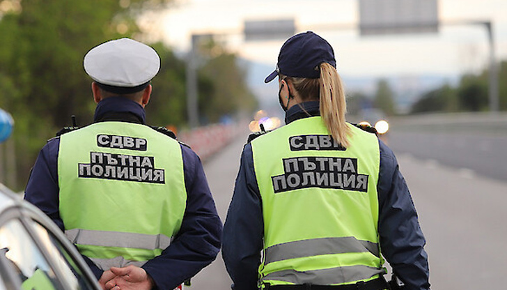 Има версия, че униформената е пътувала в колата на бившия