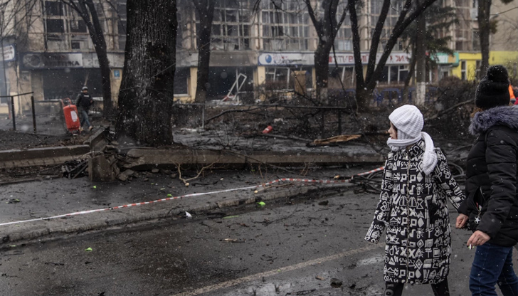 Сред пострадалите има и децаЧетиринадесет души загинаха при ракетен удар,