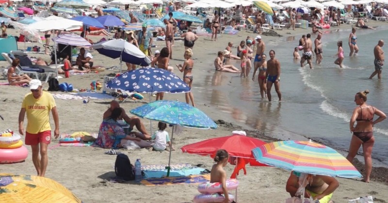 Заболеваемостта от COVID-19 по Черноморието се покачваЗаболеваемостта от COVID-19 по