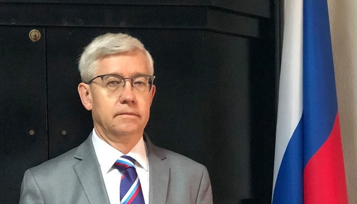 Сред заминаващите днес са генералните консули в Русе и Варна,