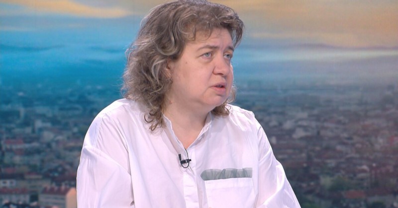 Юристът добави, че не са водени разговори да бъде служебен