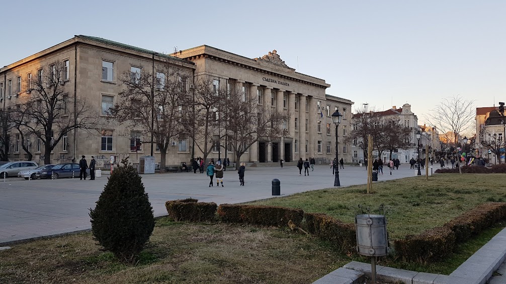 Присъдата е от 2 години и 10 месеца лишаване от