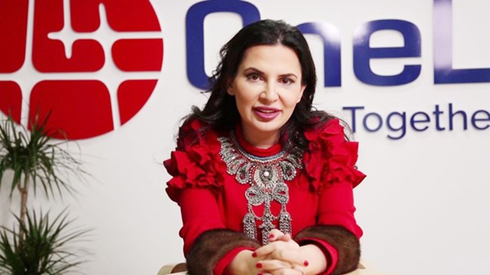 Българката, която се укрива, е обвинена, че е присвоила над