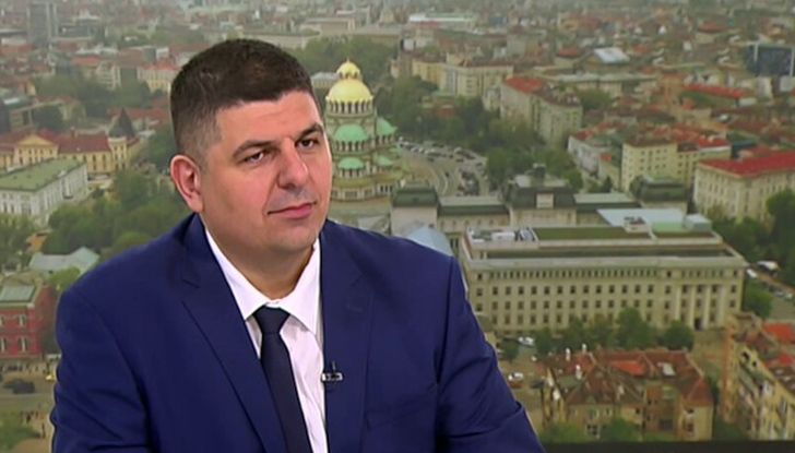 ГЕРБ се опитват да изглеждат като преродени девици, но те