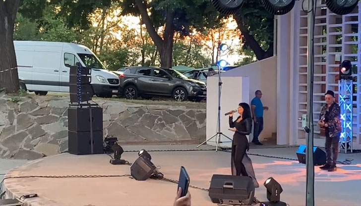 Теди Кацарова избра Русе, за да представи най-новата си песен