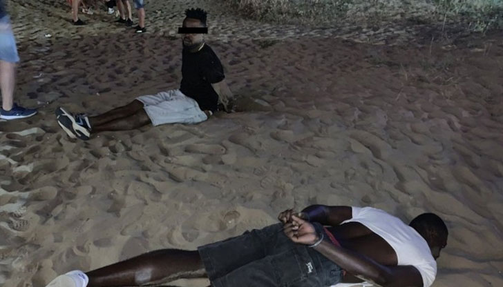 Задържани са петима мъже от Нигерия, Руанда и ГанаПрестъпна схема