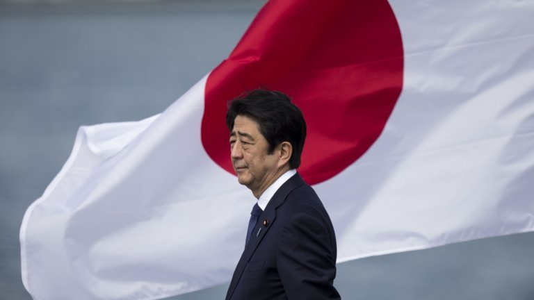 Бившият японски премиер издъхна часове след стрелбатаБившият японски премиерШиндзо Абе