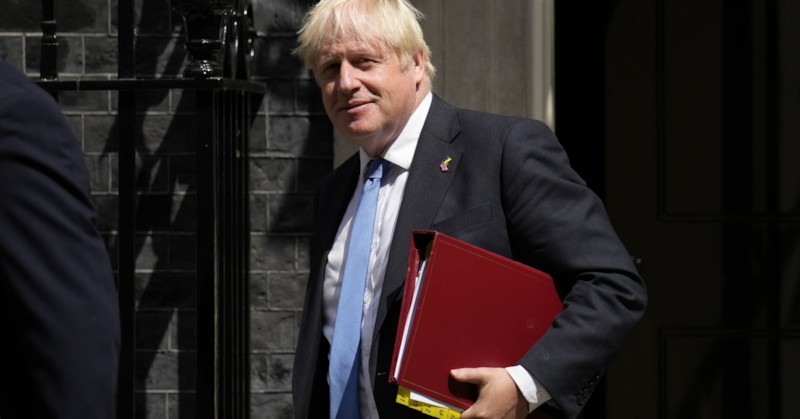 Борис Джонсън подготвя оттеглянето си от постаОттеглящият се британски премиерБорис