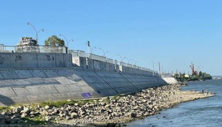 Ето така се прави кейова стена&ldquo;Простите&rdquo; румънци са направили стените