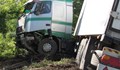 ТИР се удари в крайпътни дървета на пътя Русе - Велико Търново