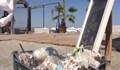 Да запазим морето ни чисто: Безплатна лимонада срещу чаша с фасове предлага бар на плажа