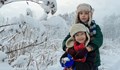 Сняг в Австралия зарадва децата