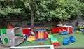 Две деца попиляха двора на детска градина в Русе