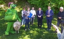 Кметство в Полша нае овца за пресконференция