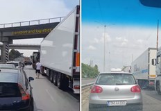 Булевардите България и Тутракан в Русе са блокирани от колони