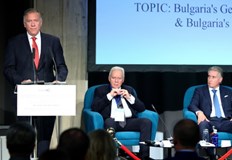 Не позволявайте на шепа зле информирани активисти да разрушат бъдещето