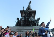 Преди той гласуваше за магарета на любимата си политическа сила