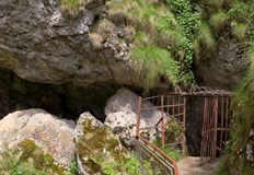 Освен впечатляващи задоволяващи жаждата ни за приключения и пълни с