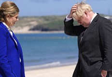 Британският премиер в оставка Борис Джонсън е на кратко частно