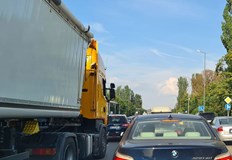 Изключително интензивен е трафикът в района на ГКПП Дунав мост