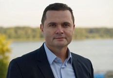 Община Русе възложи изработката и поставянето на пътни знаци с надпис Transit за