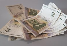 Общината харчи едва 953 лева на жител което е и