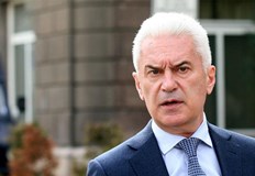 Волен Сидеров Атака е оригиналът Възраждане е изкуствена опозиция Атака се регистрира