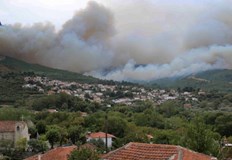 Стихията е под контрол но усилията за пълното ѝ потушаване