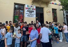 Музей на селфито откриха наскоро в Букурещ Всяка стая в него