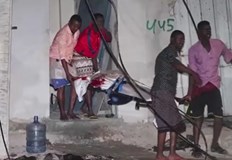 Атентатът е в сомалийската столица МогадишоРадикални ислямисти атакуваха хотел Елит