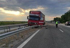Инцидентът е станал на километър 95 в посока БургасКатастрофа на