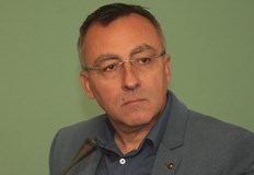 Кой ще поеме отговорност за гафовете в МОН или горещините