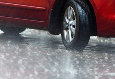 Младеж се бори за живота си след тежка катастрофа край