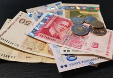 За една година от 5 август 2021 година до 5