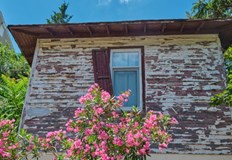 Жител на селото обясни че звукът наподобява този на експлозияМистериозен