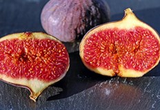 Едни от най обичаните плодове през лятото смокините вече се