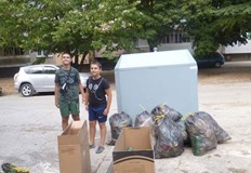 Екоакция се проведе в квартал Дружба 1 в РусеЗа това