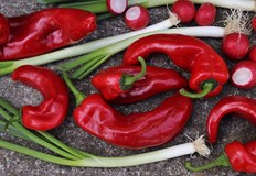 Едва ли има българска трапеза на която чушката да не