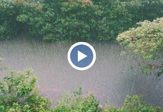 Нов силен порой се изля тази вечер над КарловоСветкавици и