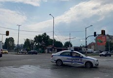 Има само материални щетиЛек автомобил удари полицейска кола на кръстовището на ул Житница и бул Никола Мушанов При