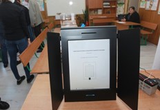 Изборни секции са разкрити в 61 страни повече от 24