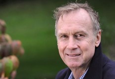 Авторът на романа Повелителят на конете Никълъс Еванс почина на