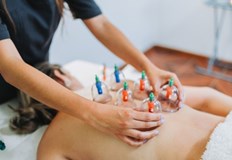 Какво знаем и какво не за терапията с вендузи Вероятно помните