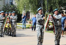 Празничната церемония ще се състои пред Паметника на загиналите в