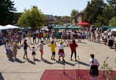 Стотици жители и гости на Русенско събра Третият празник на плодородието