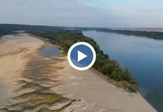 Критично пресъхналите участъци по река Дунав стават все повече и